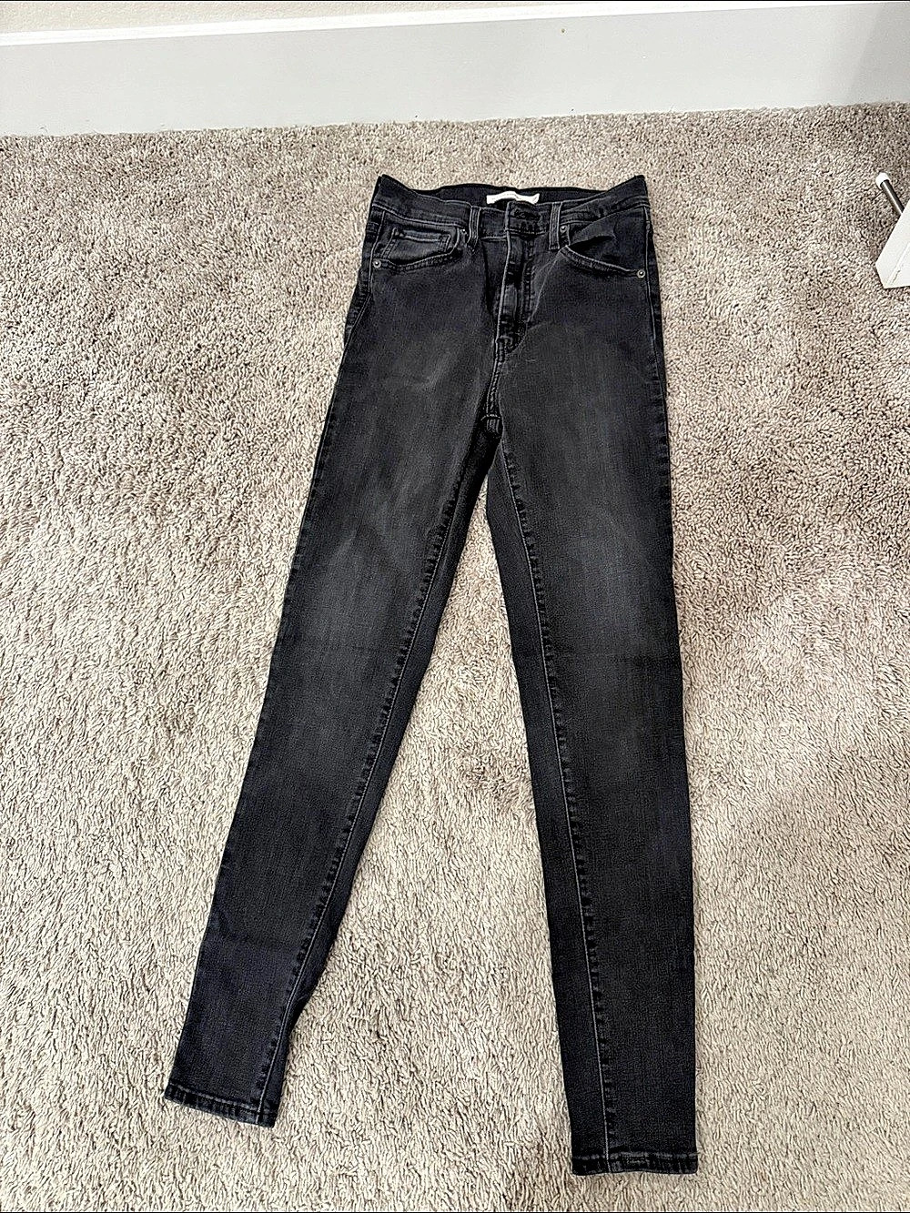 MOTHER Skinny Jeans in Black Waist 28 Like New